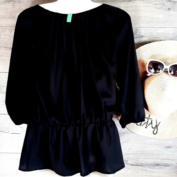 First Love Top Size M Peplum Ruffle Stretch EUC - Picture 3 of 8